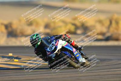 media/Nov-17-2024-CVMA (Sun) [[1fec520723]]/Race 18-Supersport Middleweight/